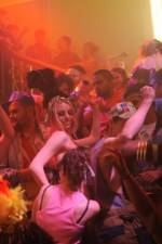 Watch Weekender Putlocker